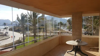 Aluminios Calpe | Carpintería Metálica en Calpe